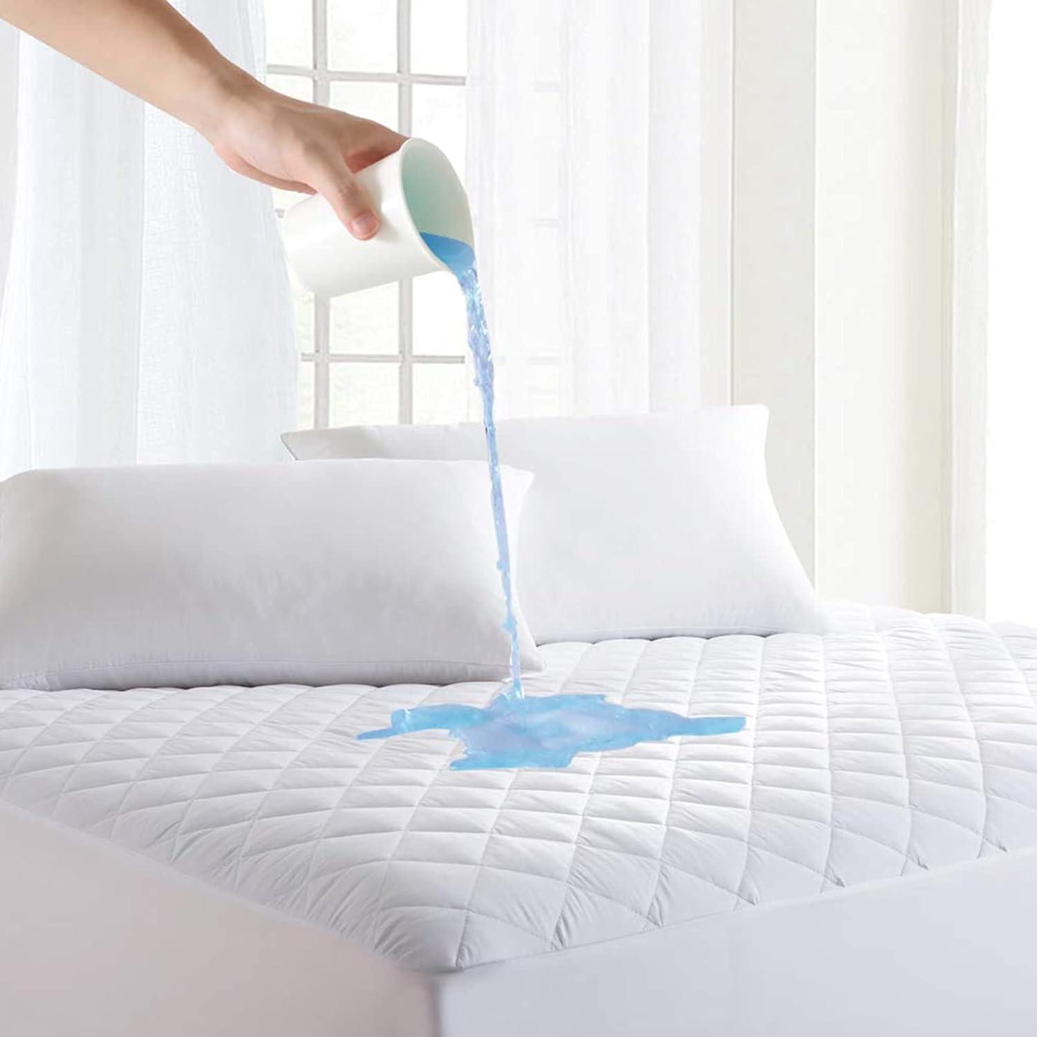 SAIMAZ hotel-quality waterproof quilted mattress protector with extra-deep 30cm skirt